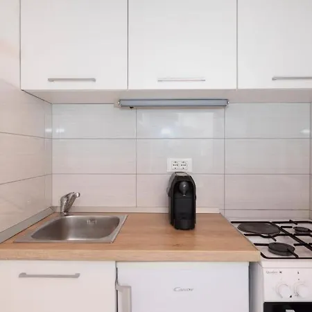 Ana * Макарська